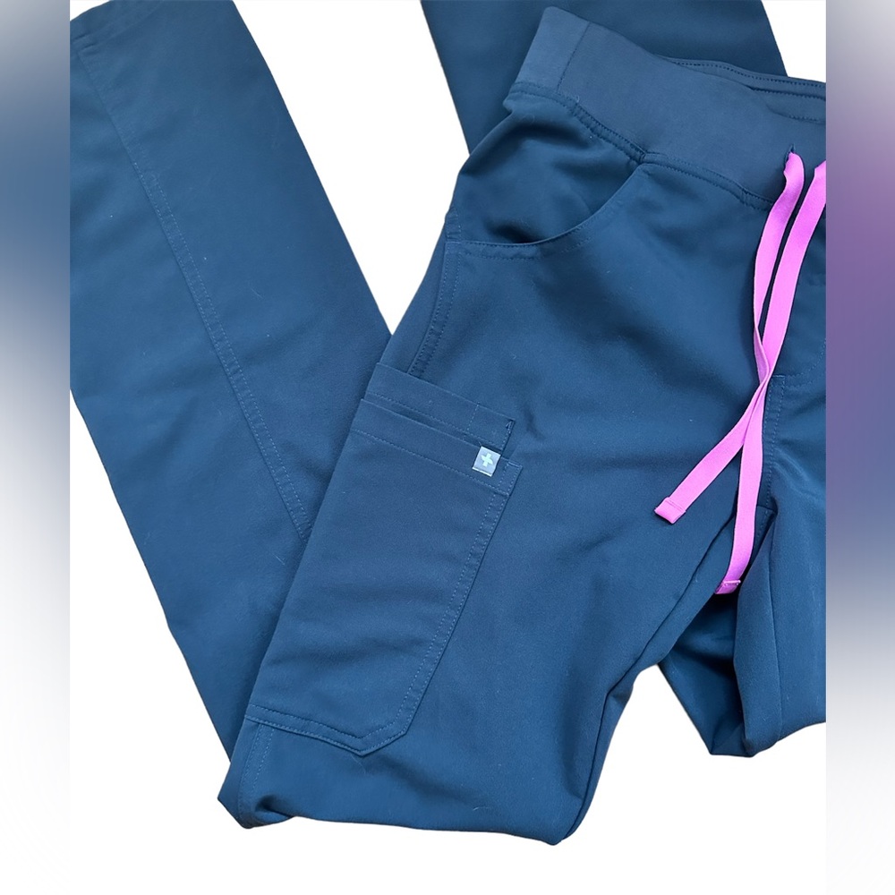 Women’s Kade Cargo Scrub Pant Tall Night Sky